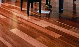 Varnished parquet